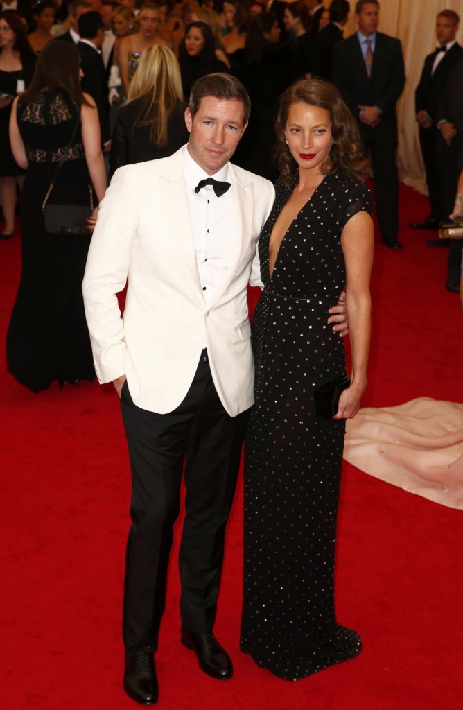 christy-turlington-at-met-gala-2014-in-ney-york_1