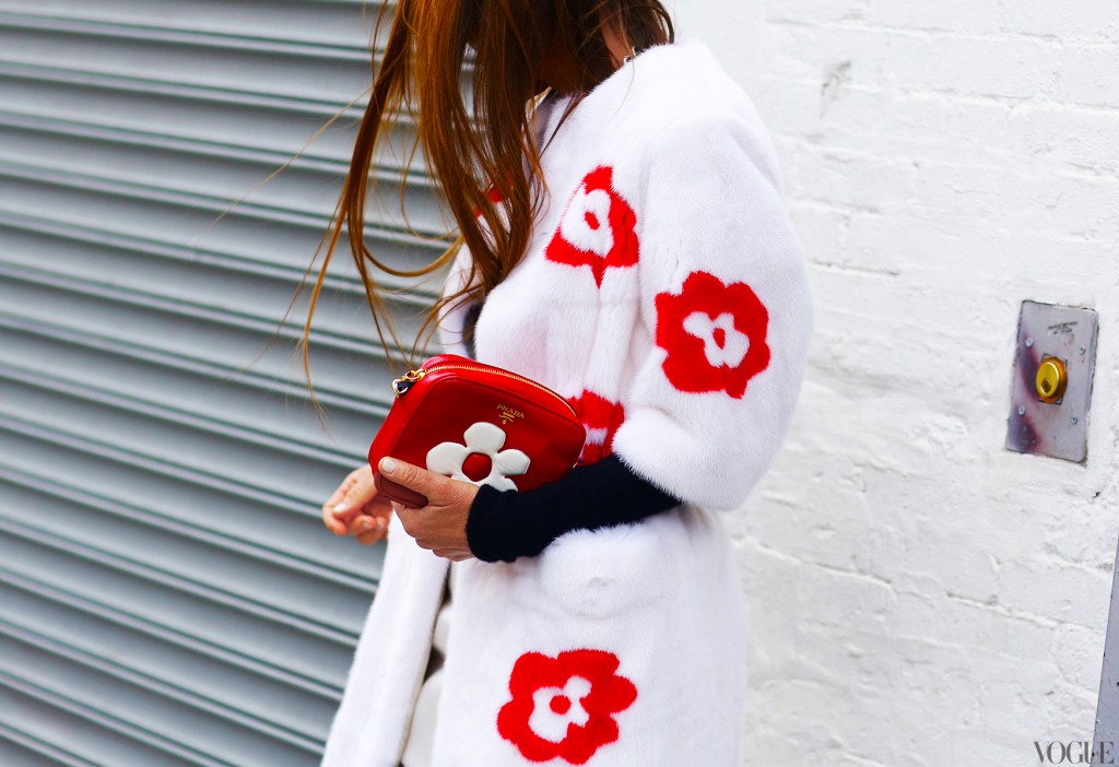 anna-dello-russo-nyfw-streetstyle-fall-2013-prada-flower-fur-coat