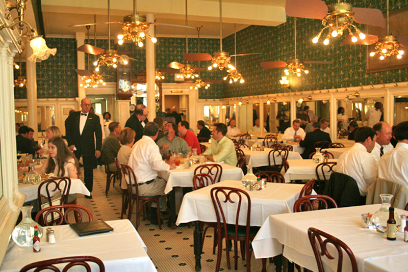 New-Orleans-Essential-Restaurant-Galatoires-main