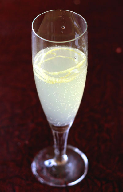 7-7-Friday-cocktail-French75-new