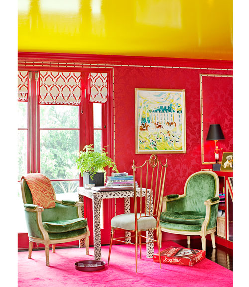 red-damask-wall-lacquered-yellow-ceiling-0311-sommers02-xl