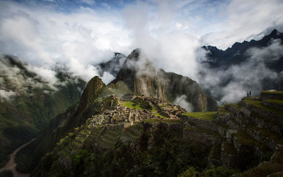 MACHU PICCHU,  PERU - JANUARY 18: The Inca ruins of the Machu Picchu sanctuary on January 18,  2014 near Cusco,  Peru. The 15th-century Inca site,  MachuPicchu also known as 'The Lost City of the Incas' is situated high above the Urubamba River. Now a UNESCO World Heritage Site it was discovered in 1911 by the American historian Hiram Bingham. (Photo by Justin Setterfield/Getty Images)