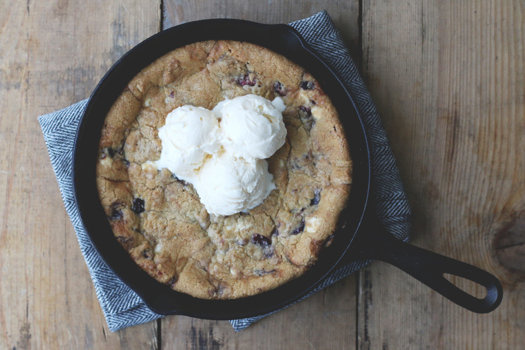 9898_skillet-cookie