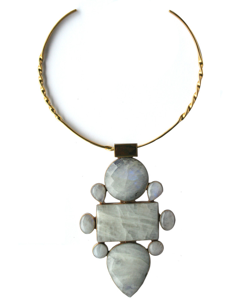 slide_teller_moonstone_a17befad-253e-444f-8a0f-b291e57569b1