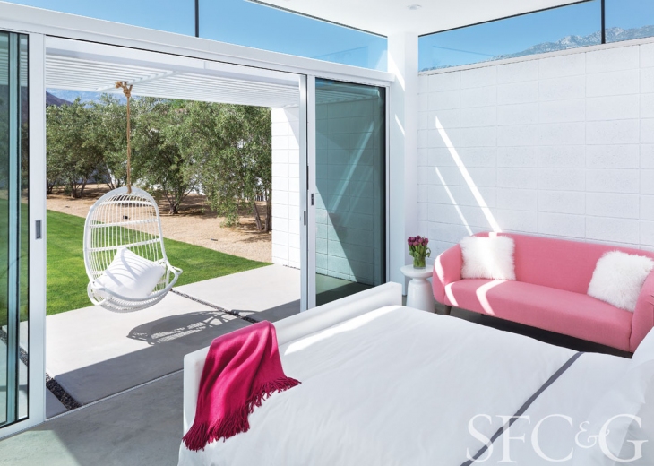 27860-Palm-Springs-Home-Tour-Designer-Martha-Angus-Bedroom-f7f3bde2