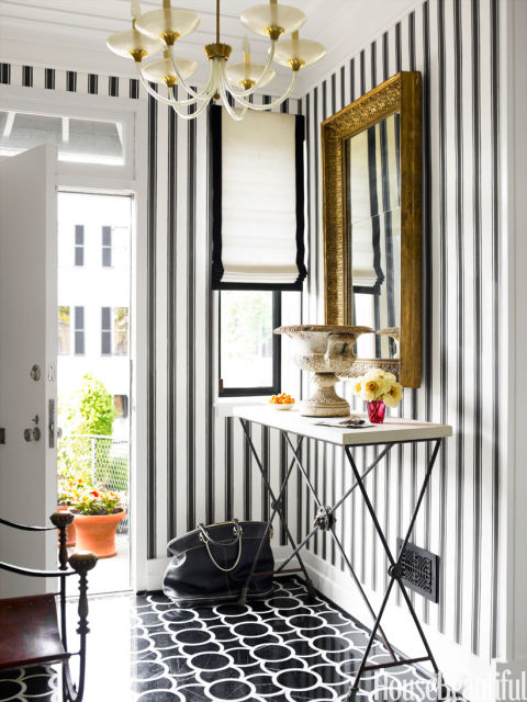 54c1518ae91e6_-_04-hbx-striped-entryway-0512-huzhmr-s2