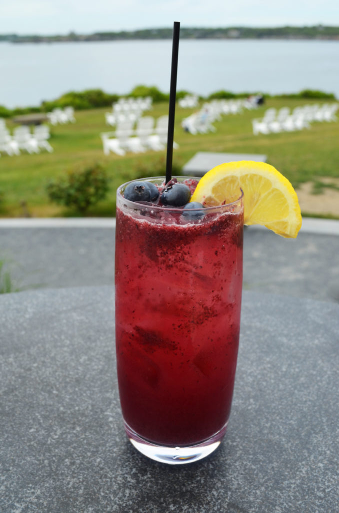 Castle-Hill-Inn-Blueberry-Lemonade