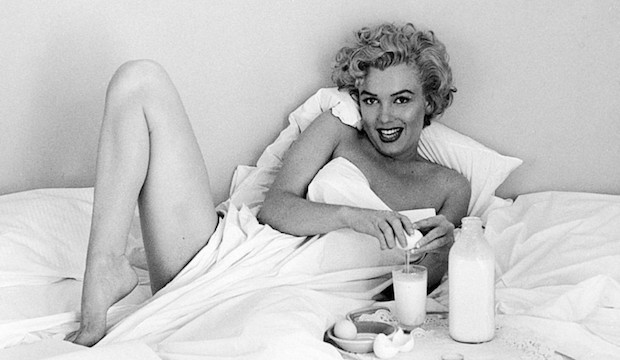 marilyn-monroe-bed-2015-620x360