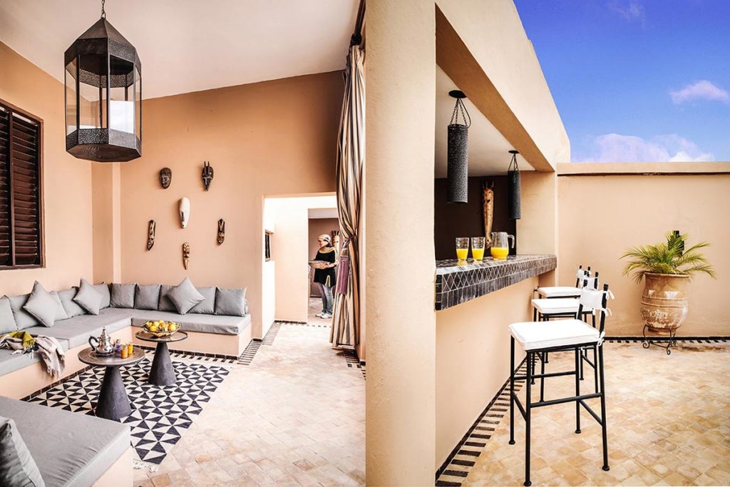 riad-ziri-roof-terrace-chikll-out-zone-vert-samira_0738