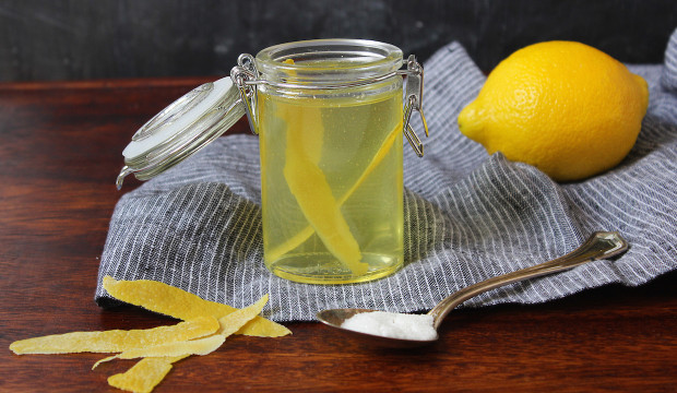 lemon-simple-syrup-2-620x360