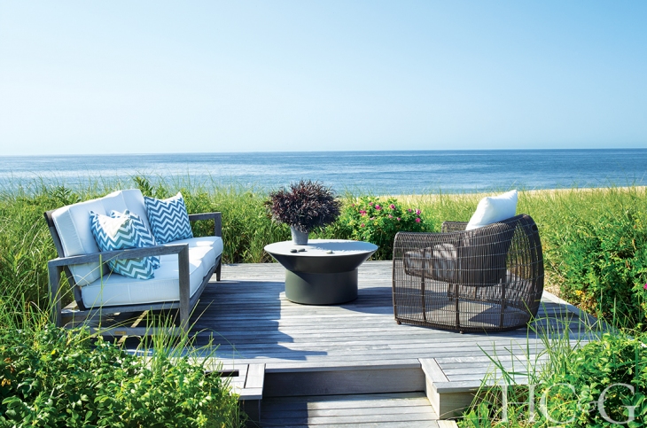 33153-Amagansett-Home-Tour-Designer-Ray-Booth-Patio-cfd6e09f
